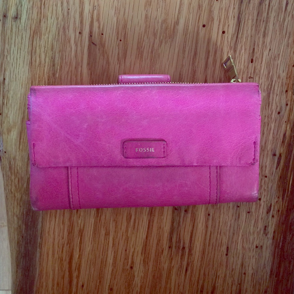 Hot pink fossil wallet